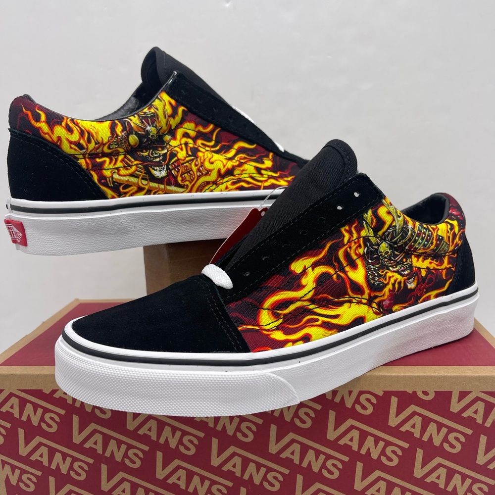Vans WMNS Old Skool
(Samurai Rising)Black /True White Sneakers
VN0A3WKT44l - Picture 8 of 16